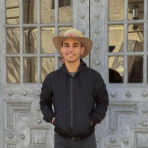 Meet your Posher, Pedro